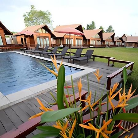 100 Islands Resort & Spa Szuratthani Kültér fotó