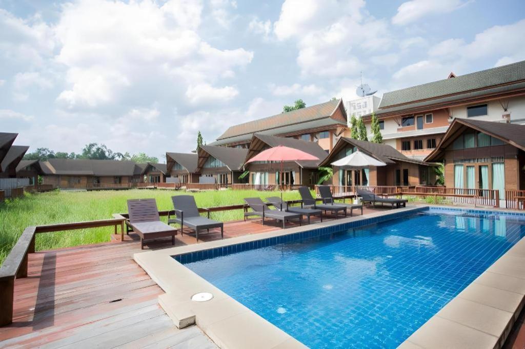 100 Islands Resort & Spa Szuratthani Kültér fotó